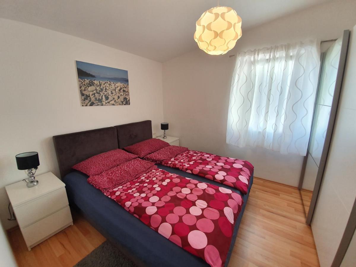 Comfortable Family Apt Iris 20M From Beach In Мандре Екстер'єр фото