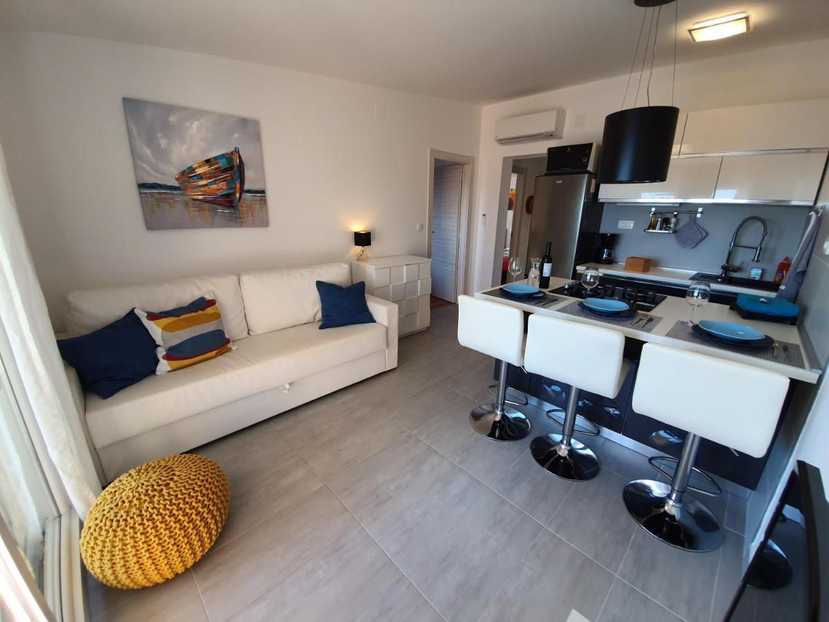 Comfortable Family Apt Iris 20M From Beach In Мандре Екстер'єр фото