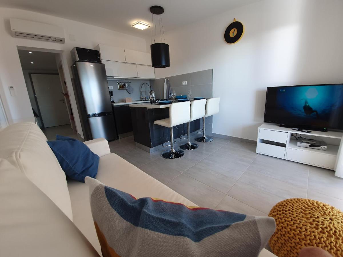 Comfortable Family Apt Iris 20M From Beach In Мандре Екстер'єр фото